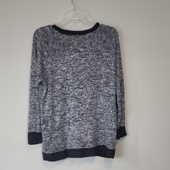 MAURICES Black White Scoop Neck Rayon Blend Lightweight Pullover Sweater - Picture 3 of 7